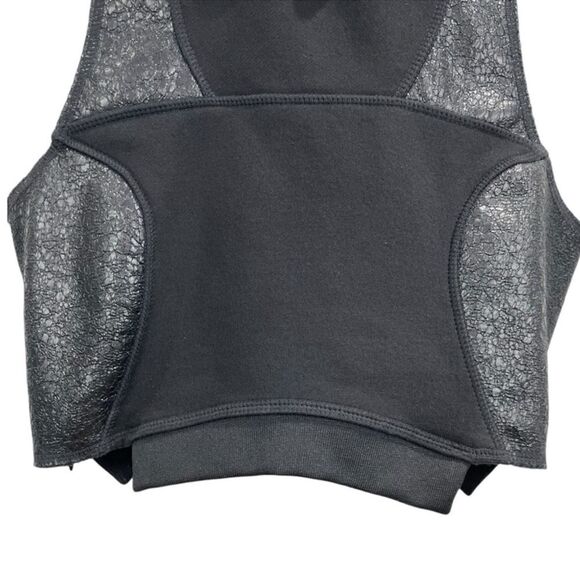 NWT Manier De Voir Black Jersey Cracked Vegan Leather Mock Neck Crop Top Size S - Picture 6 of 8